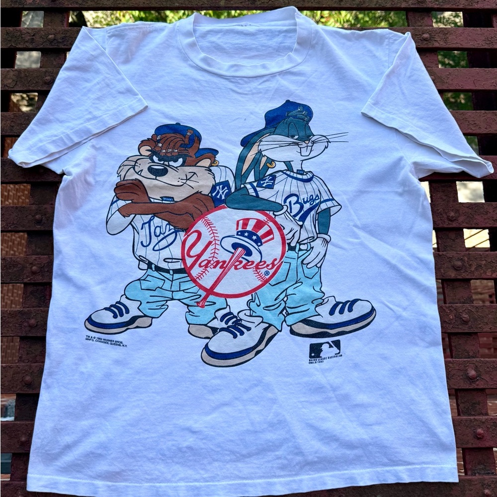 RARE Vintage New York Yankees Looney Tunes Taz Devil Bugs Bunny 1993 Made in USA